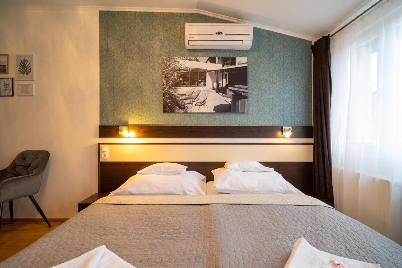 A16 Design Panzio Hotel Harkany Bagian luar foto